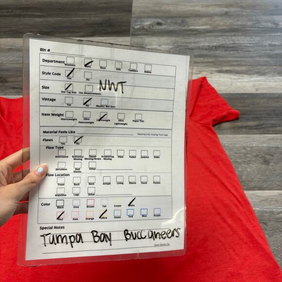 NWT NFL Tampa Bay Buccaneers Red Mens 2XL Raise the Flags The Nike Tee T-Shirt - Picture 10 of 10